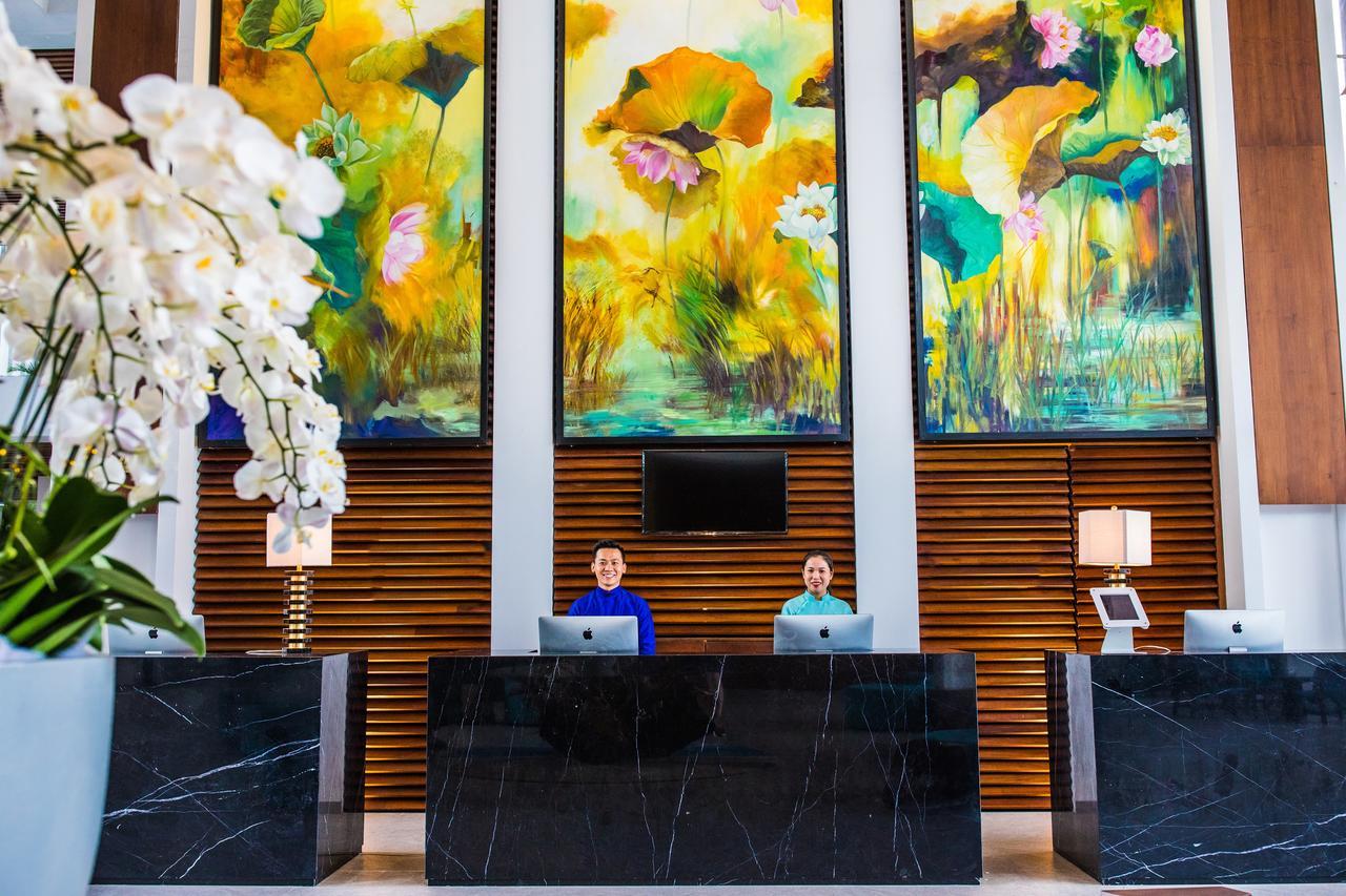 Sunrise Premium Resort & Spa Hoi An Exterior photo